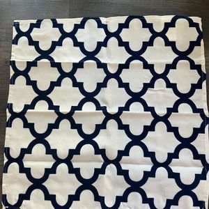 Set of 4 decorative napkins
